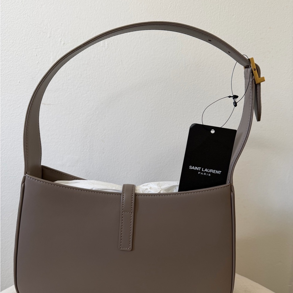SAINT LAURENT 5 A 7 SHOULDER BAG - Picture 4 of 10